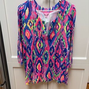 Lilly Pulitzer Graphic Pink and Blue Tunic with 3/4 Sleeves